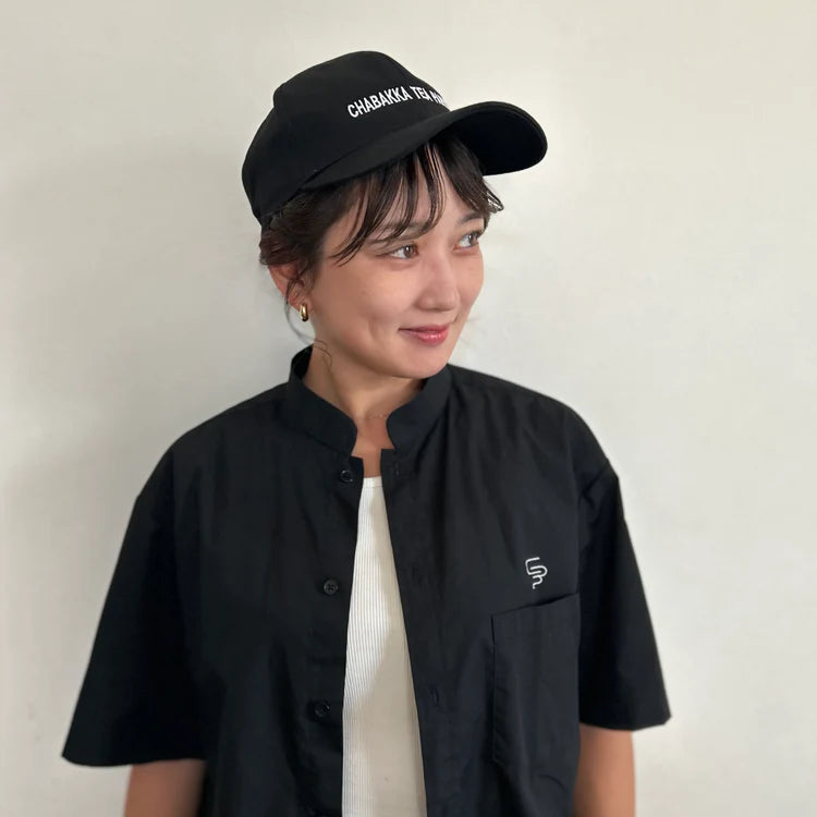 ロゴ刺繍入りオリジナルキャップーブラック